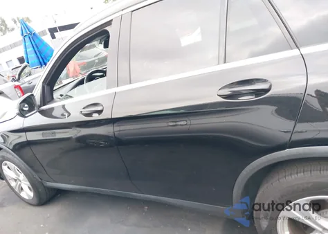 2018 Mercedes-Benz Glc 300 z USA, uszkodzony, nr VIN WDC0G4JB6JV110553